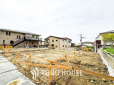 外観:時間のゆとりと空間、爽やかな陽光がもたらす光と風を贅沢なまでに感じる暮らしが始まります。 外観:時間のゆとりと空間、爽やかな陽光がもたらす光と風を贅沢なまでに感じる暮らしが始まります。