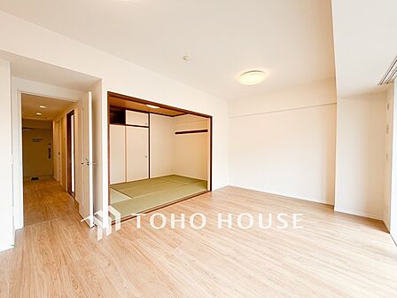 空気感という居心地の良いBGMは、暮らしのステージを彩り、心のやすらぎと満足感を与えてくれます。