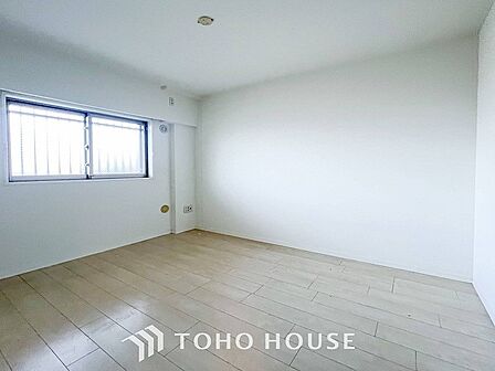 家族一人ひとりの大切なプライベート空間。趣味・感性で個性的に飾って頂けるようシンプルに仕上げてあります。