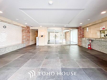 防犯対策の「オートロック」を採用。マンション住人以外の侵入を防ぐために設置しました。
