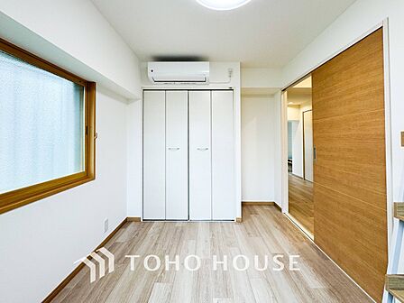1日の疲れを癒し、心地よく寛げるようゆったりとした広さを確保しています。