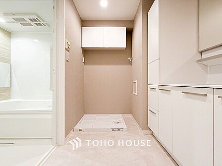 ご家族の1日が始まり、1日の終わりを締めくくる洗面空間。