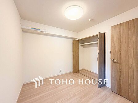 1日の疲れを癒し、心地よく寛げるようゆったりとした広さを確保しています。