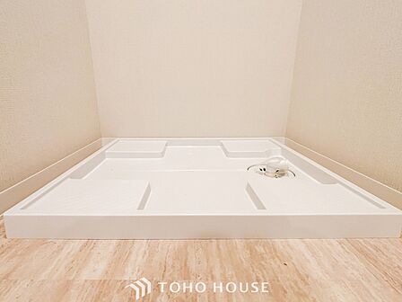 洗濯機を配置しても十分なスペースを確保しております。