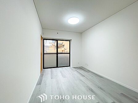家族一人ひとりの大切なプライベート空間。感性で個性的に飾って頂けるようシンプルに仕上げてあります。