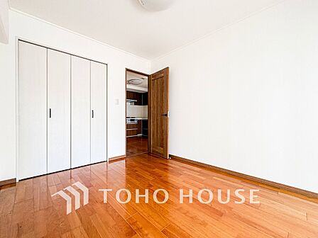 1日の疲れを癒し、心地よく寛げるようゆったりとした広さを確保しています。