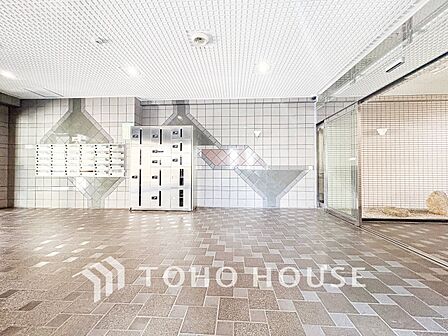 訪れるゲストや住む人を優しく迎え入れてくれる明るい空間です。