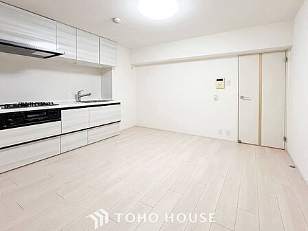 落ち着いた雰囲気に包まれた伸びやかな空間で、ゆったりとした時間を過ごせます。