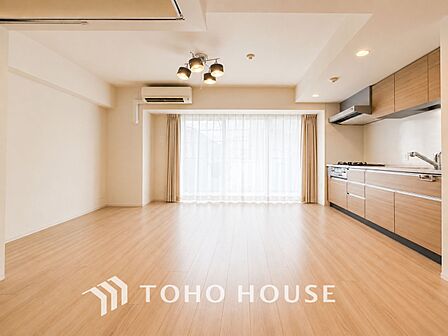 空気感という居心地の良いBGMは、暮らしのステージを彩り、心のやすらぎと満足感を与えてくれます。