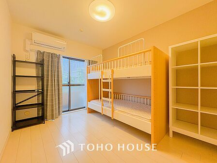 趣味に没頭したり、自分の時間を愉しめる一部屋です。