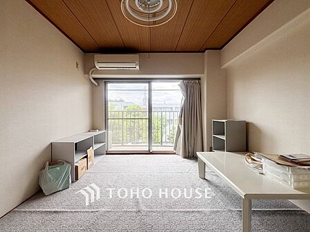 趣味に没頭したり、自分の時間を愉しめる一部屋です。