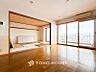 室内：光と風があふれる開放的なリビングダイニングには自然と家族みんなが集まってきます。