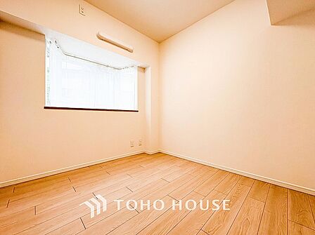 採光もアクセントの一つとして。プライベートルームにはやさしい光が射し込んでいます。
