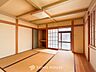 室内：環境の良い場所にセンス良く暮らしたい、こだわりの室内には至福のシーンが繰り広げられます。
