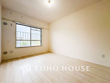 家族一人ひとりの大切なプライベート空間。感性で個性的に飾って頂けるようシンプルに仕上げてあります。