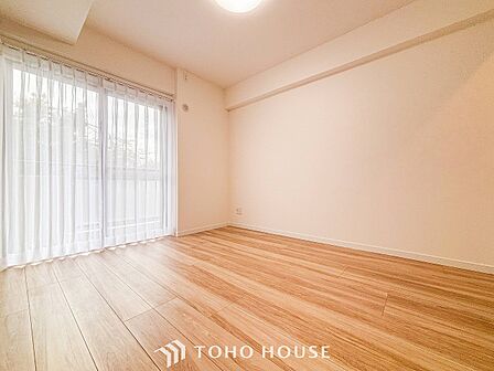 1日の疲れを癒し、心地よく寛げるようゆったりとした広さを確保しています。