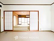 開放感あるリビングダイニング。ご家族とのんびりしたひと時を過ごせますね。