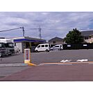 コンビニ「ローソン千曲戸倉駅前店まで655ｍ」