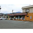 コンビニ「セブンイレブン上山田店まで595ｍ」