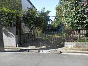 南側庭・駐車場部分