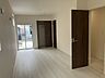 洋室：家族の成長に合わせて1部屋を2部屋にアレンジできるフレキシブルルーム