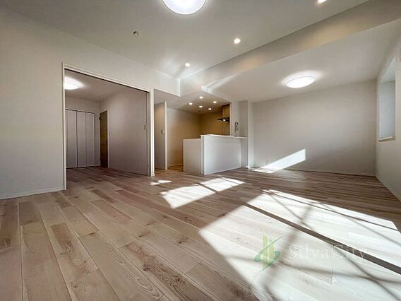 リビング/ダイ...