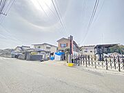 各地に広がる季節の魅力を楽しめるスポット。忙しい日々でもほっと一息つける空間です。