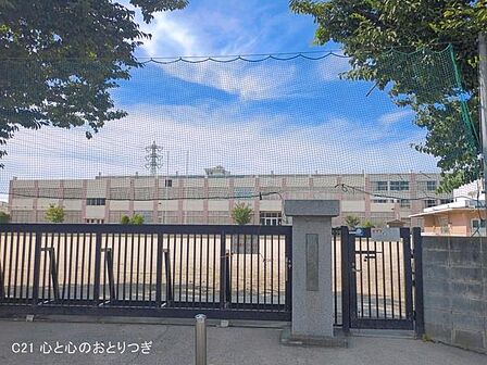 大和市立桜丘小学校 528m