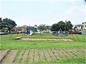 大谷近隣公園　1044ｍ　丹沢大山や富士山を望むことができる公園です。