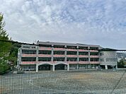 熱海市立第二小学校　516ｍ