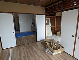 居間