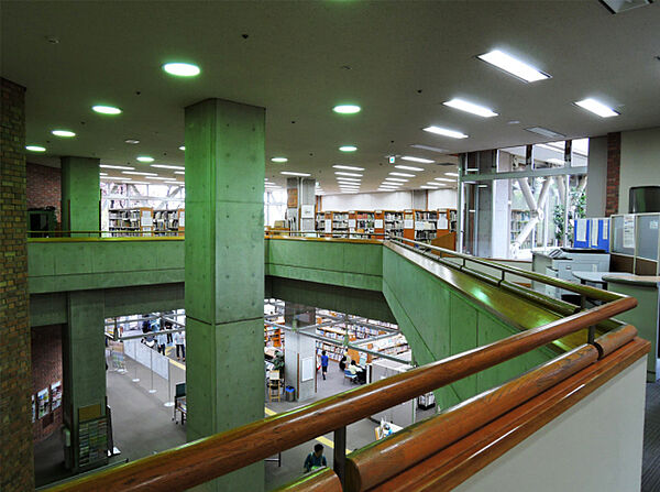 画像23:神戸市立中央図書館