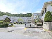 滋賀県立能登川高等学校まで1700メートル