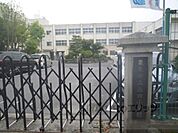 治田小学校まで850メートル