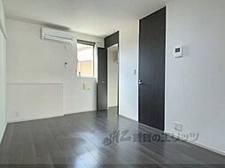 JR東海道・山陽本線 南彦根駅 バス19分 県立大学下車 徒歩4分の賃貸アパート 1階ワンルームのリビング/ダイニング