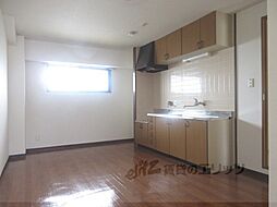 JR東海道・山陽本線 彦根駅 徒歩21分の賃貸マンション 4階2DKのリビング/ダイニング