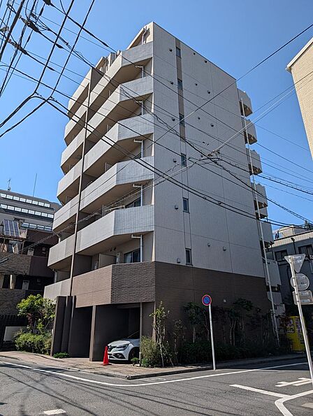 ◆ルーフバルコニー付き住戸 ◆高い建物が隣接していないため、日当たり・通風も良好です。