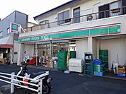 コンビニ「ローソンストア100まで450m」