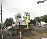 コンビニ「セブンイレブンまで140m」