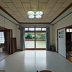 居間