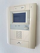 モニタ付きインターホンで来客も安心