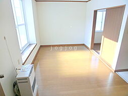 クヴァルチーラ53 201 2階1LDKのリビング/ダイニング