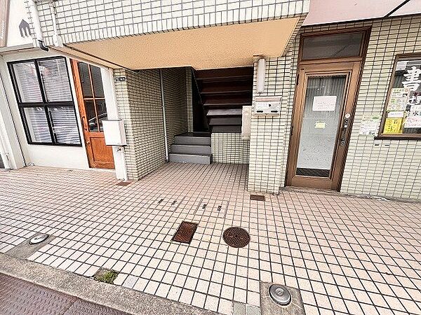 建物エントランス