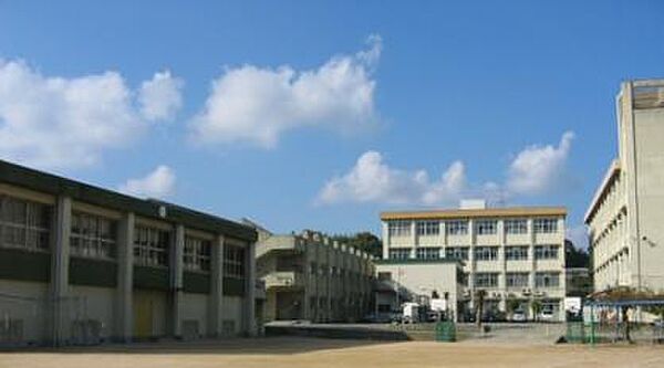 画像3:神戸市立八多中学校