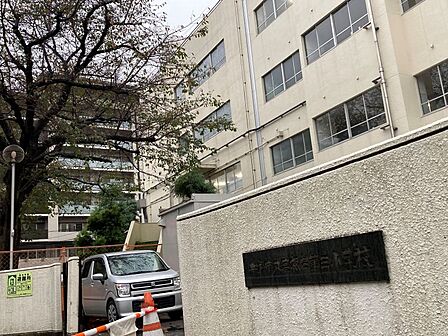 高根台第三小学校まで 150m 徒歩約2分●教育目標「やりぬく子」を掲げています。