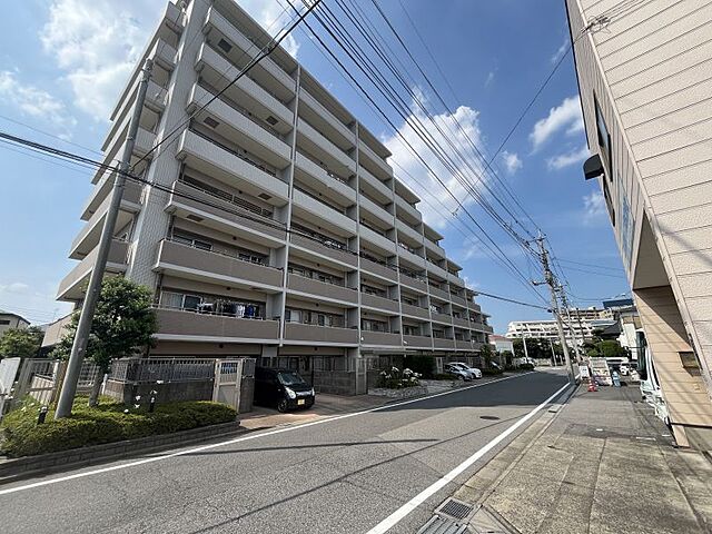 外観 日神パレステージ三山シャインプレイス 1階/-