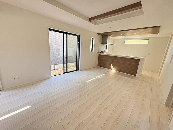リビング/ダイニングを拡大表示