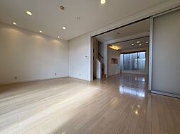 居間