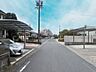 外観：前面道路含む現地写真