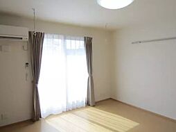 ベラ・ルーチェ II 2階1Kのリビング/ダイニング